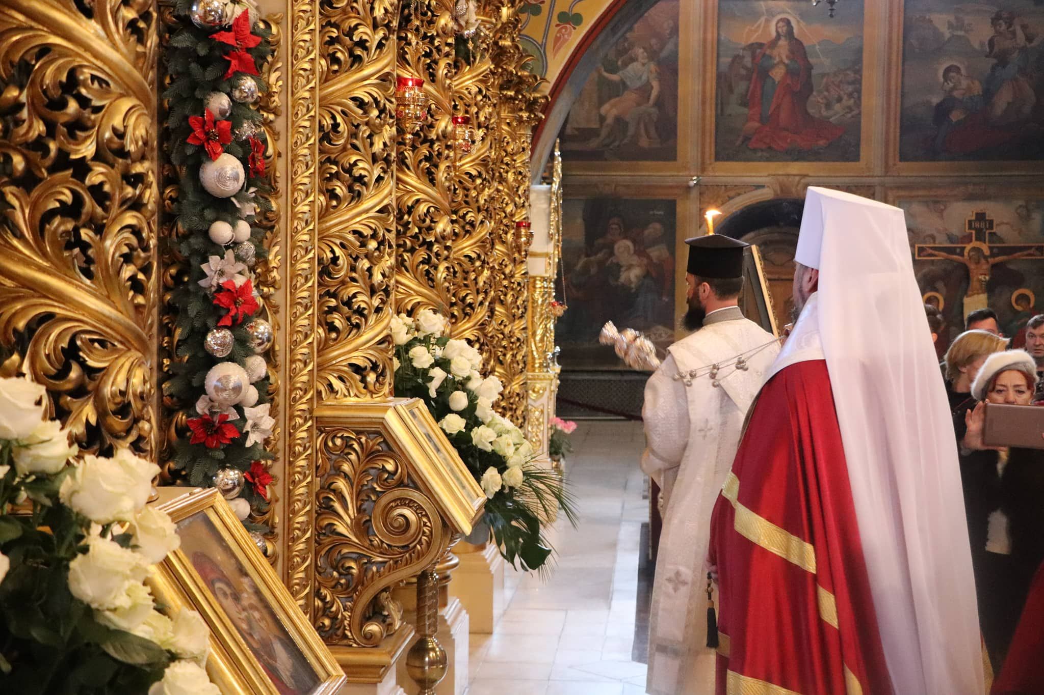 Панахида за загиблими "кіборгами" у Михайлівському соборі: фото, відео Панахида за загиблими "кіборгами" у Михайлівському соборі: фото, відео