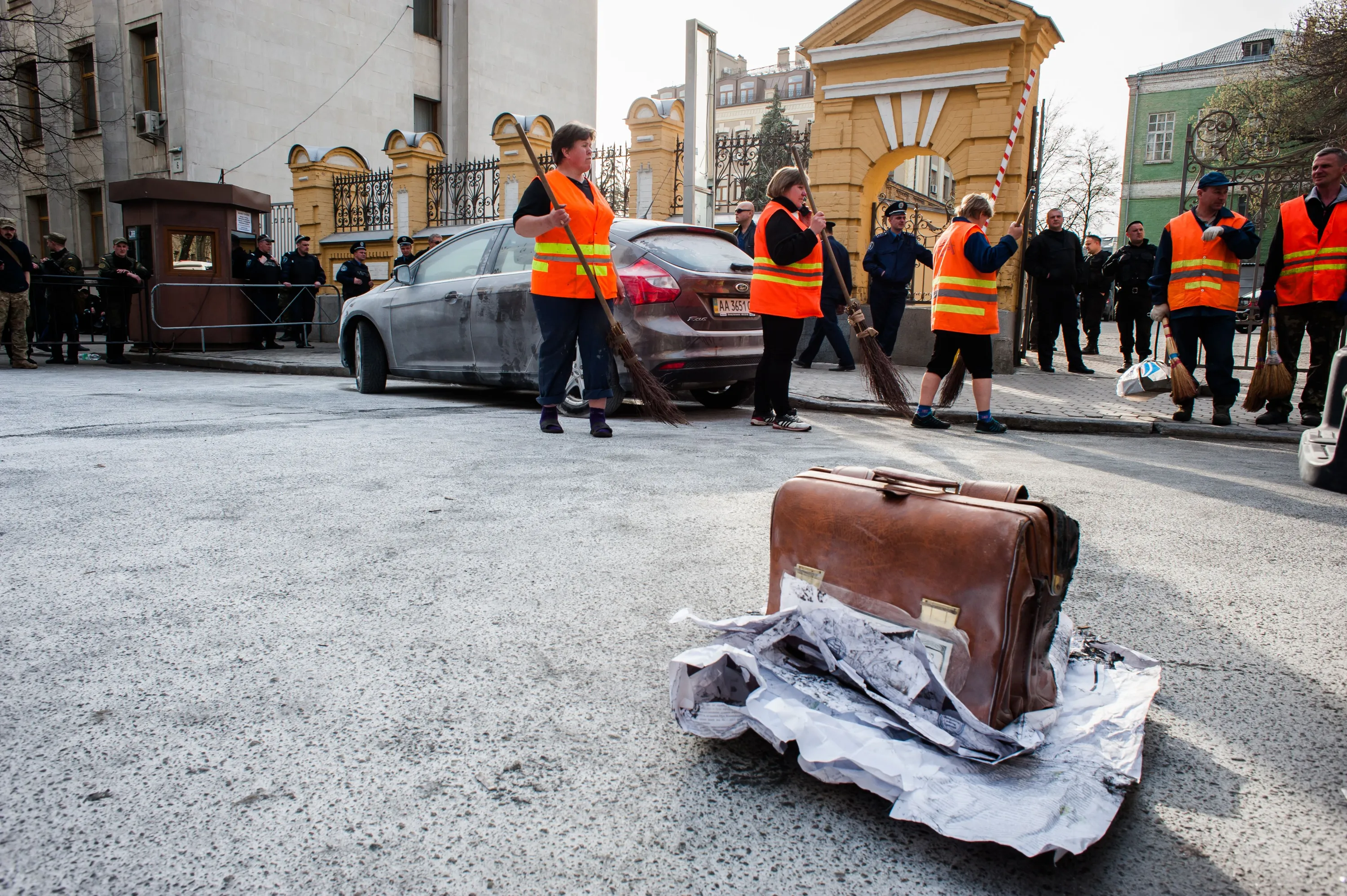 люстрація, компенсація люстрованим чиновниками, рішенні ЄСПЛ щодо люстрованих