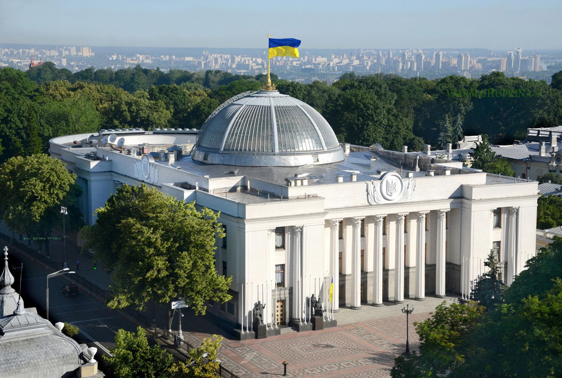 Секс-скандали, кнопкодавство та турборежим: підсумки роботи першої сесії Ради