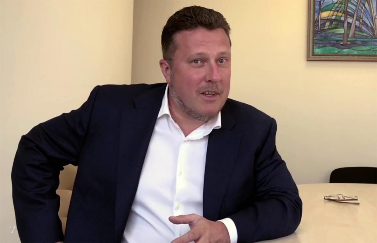 Скандал с Яценко разгорелся в Умани: на поведение депутата пожаловались чиновницы Скандал с Яценко разгорелся в Умани: на поведение депутата пожаловались чиновницы