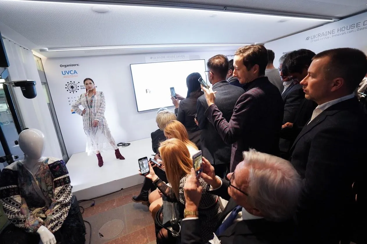 Показ нової колекції Оксани Караванської Показ нової колекції Оксани Караванської