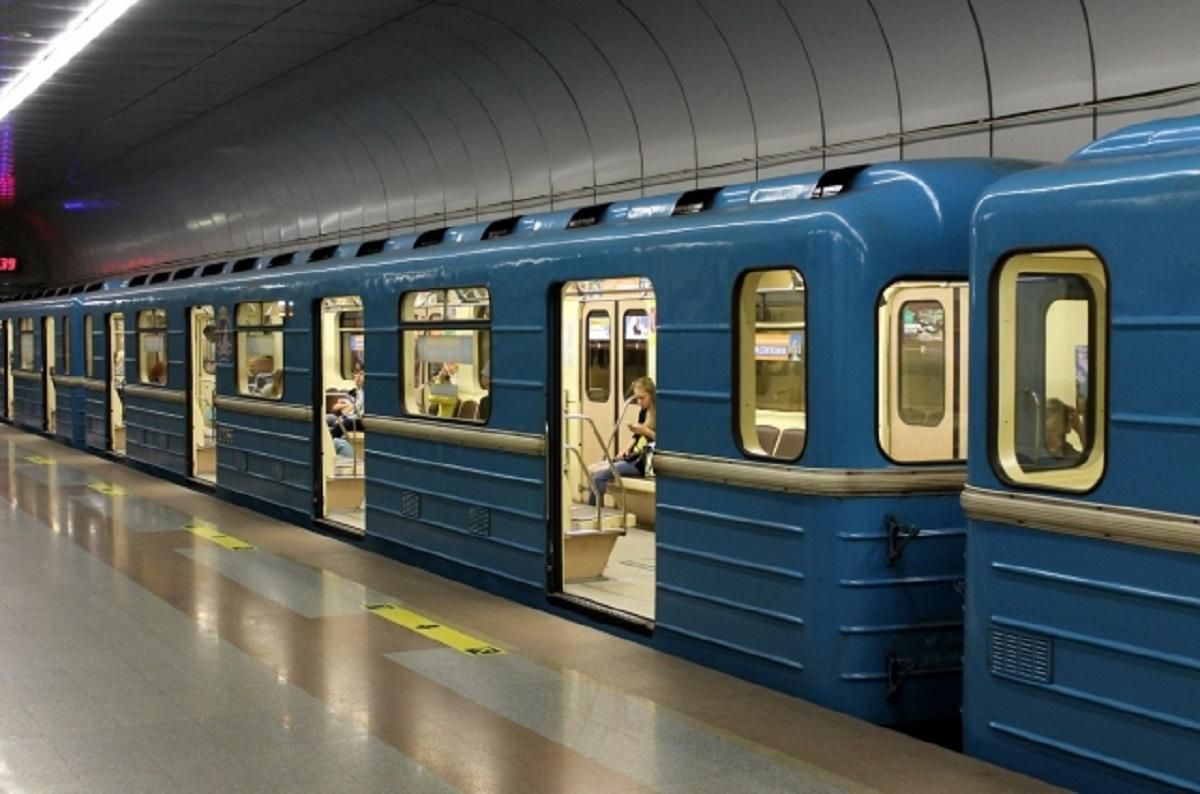 Замінування метро в Києві виявилось фейком: усі станції вже працюють