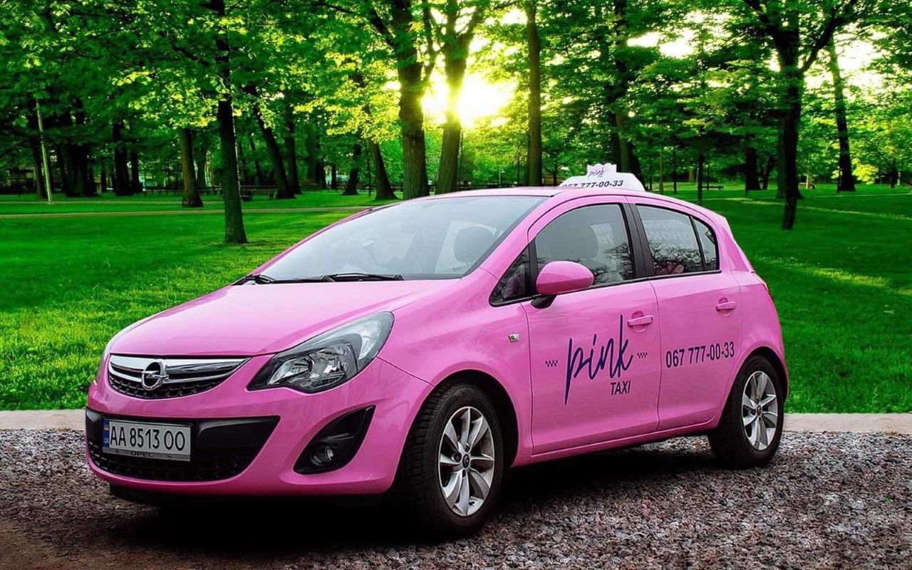 Только для женщин и детей: в Украине появилась новая служба такси Только для женщин и детей: в Украине появилась новая служба такси