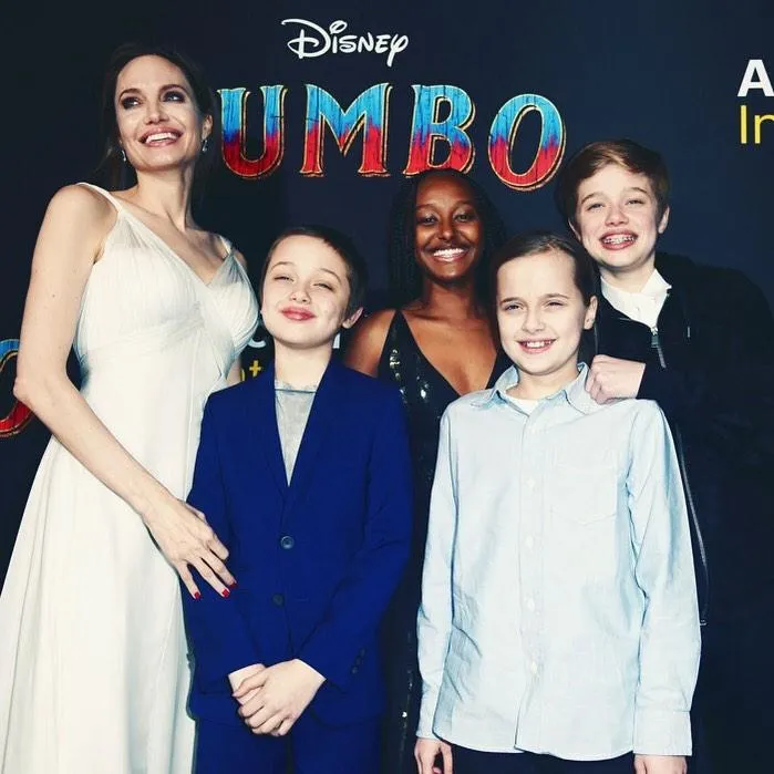 Анджеліна Джолі Анджеліна Джолі