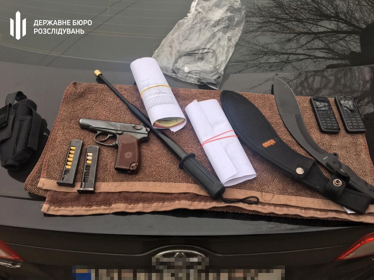 У Миколаєві поліцейські пограбували підприємців У Миколаєві поліцейські пограбували підприємців