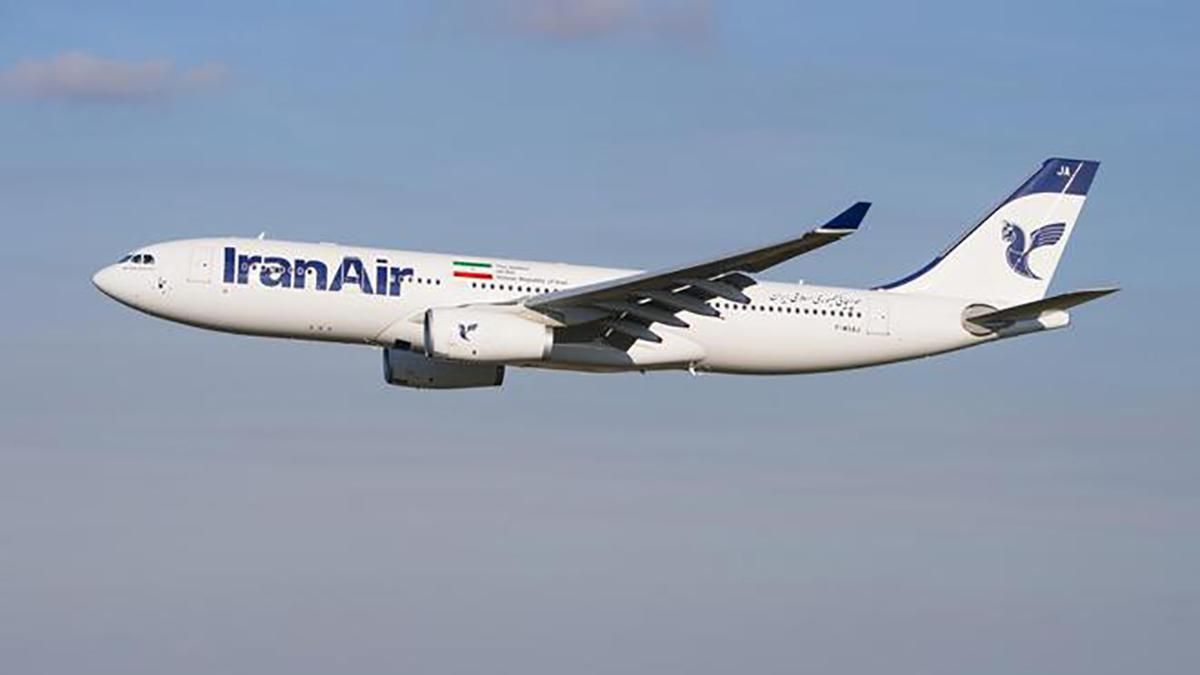 Знову: в аеропорту Тегерана літак здійснив аварійну посадку