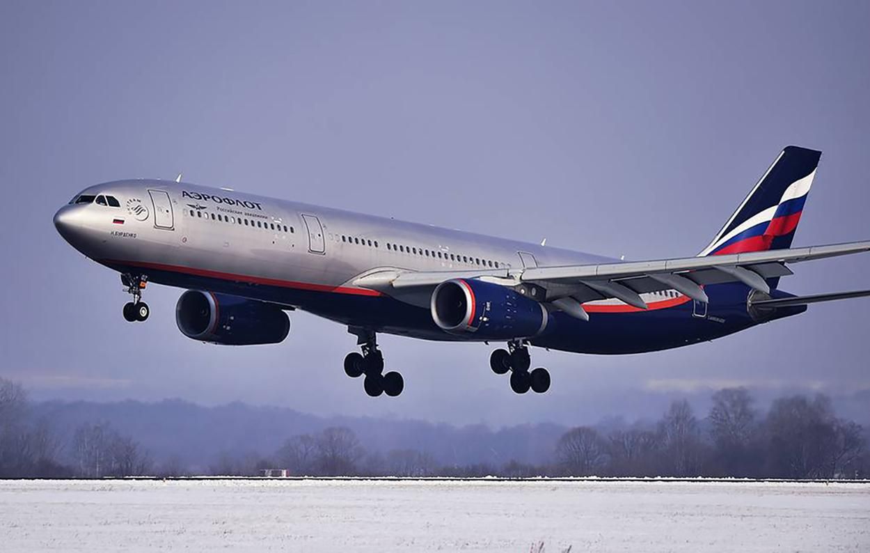 В Росії повідомили про вибухівку на борту літака В Росії повідомили про вибухівку на борту літака