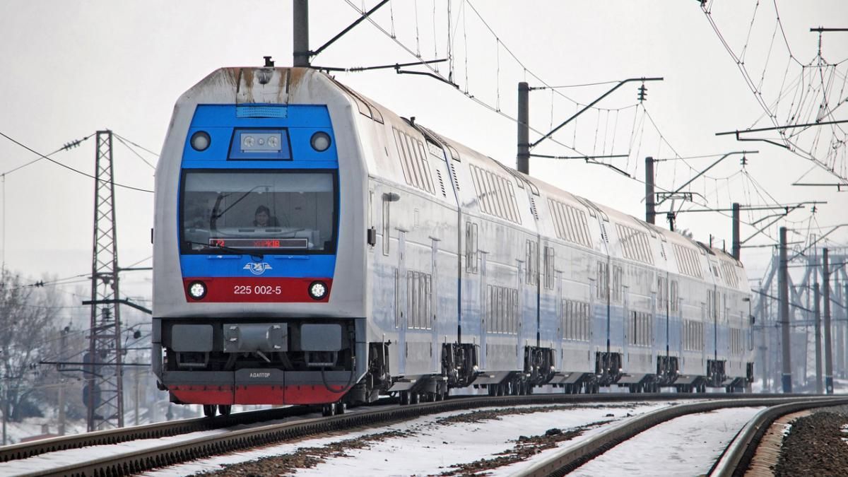 Укрзалізниця планує самотужки відремонтувати двоповерхові поїзди Skoda