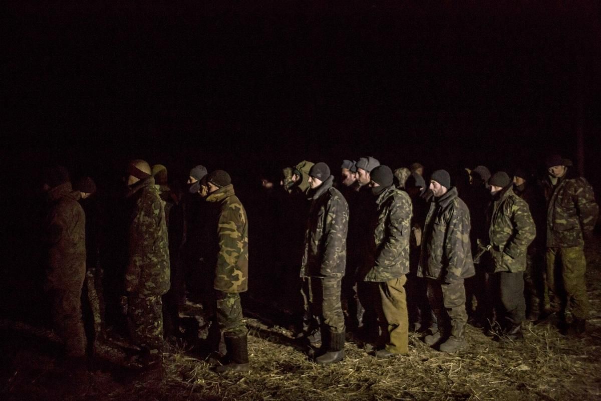 Украина пытается вернуть домой заложников Кремля