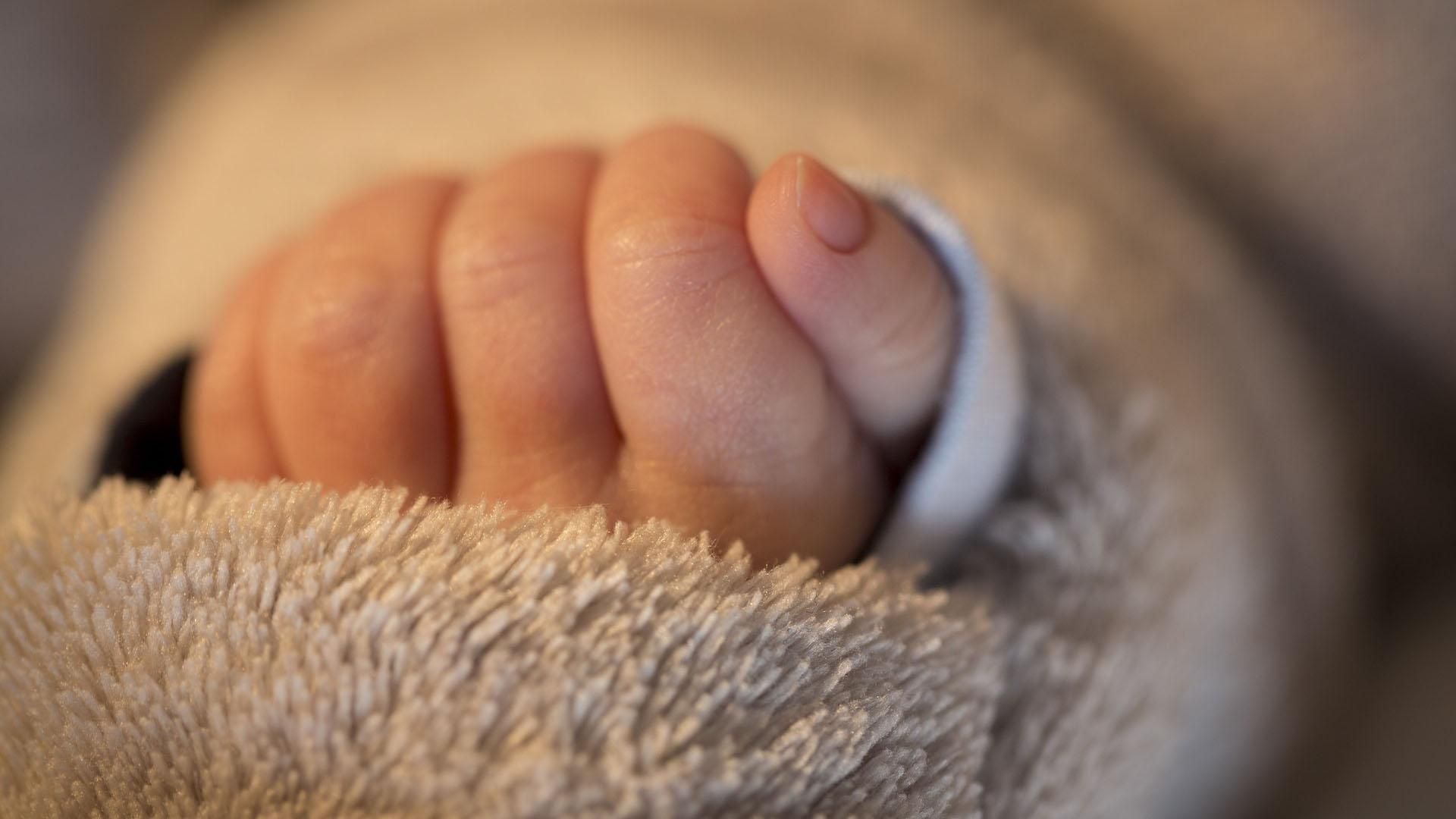 На Житомирщині батько намагався задушити півторарічного сина На Житомирщині батько намагався задушити півторарічного сина