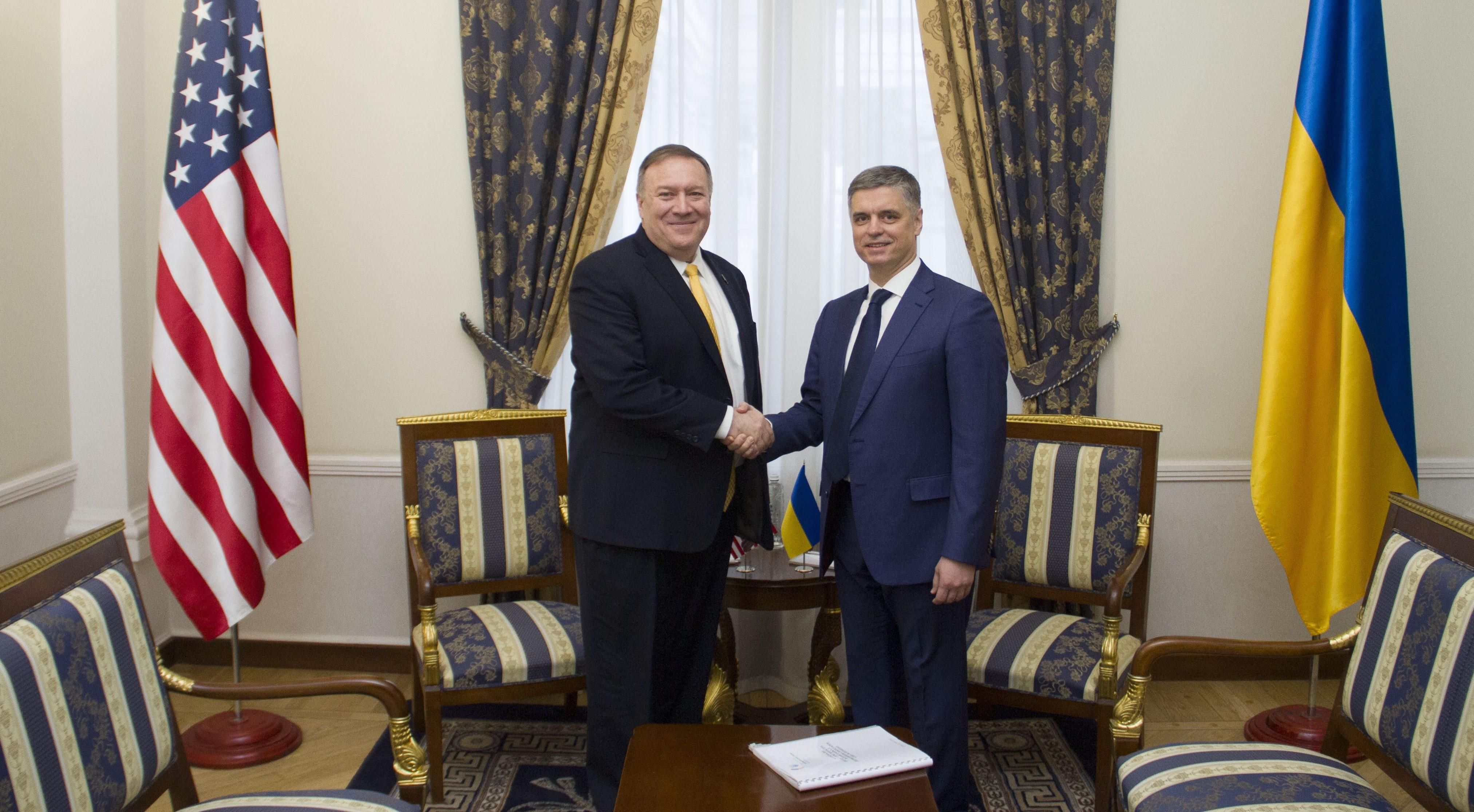 Помпео в Украине - о чем говорили с главой МИД Вадимом Пристайко Помпео в Украине - о чем говорили с главой МИД Вадимом Пристайко