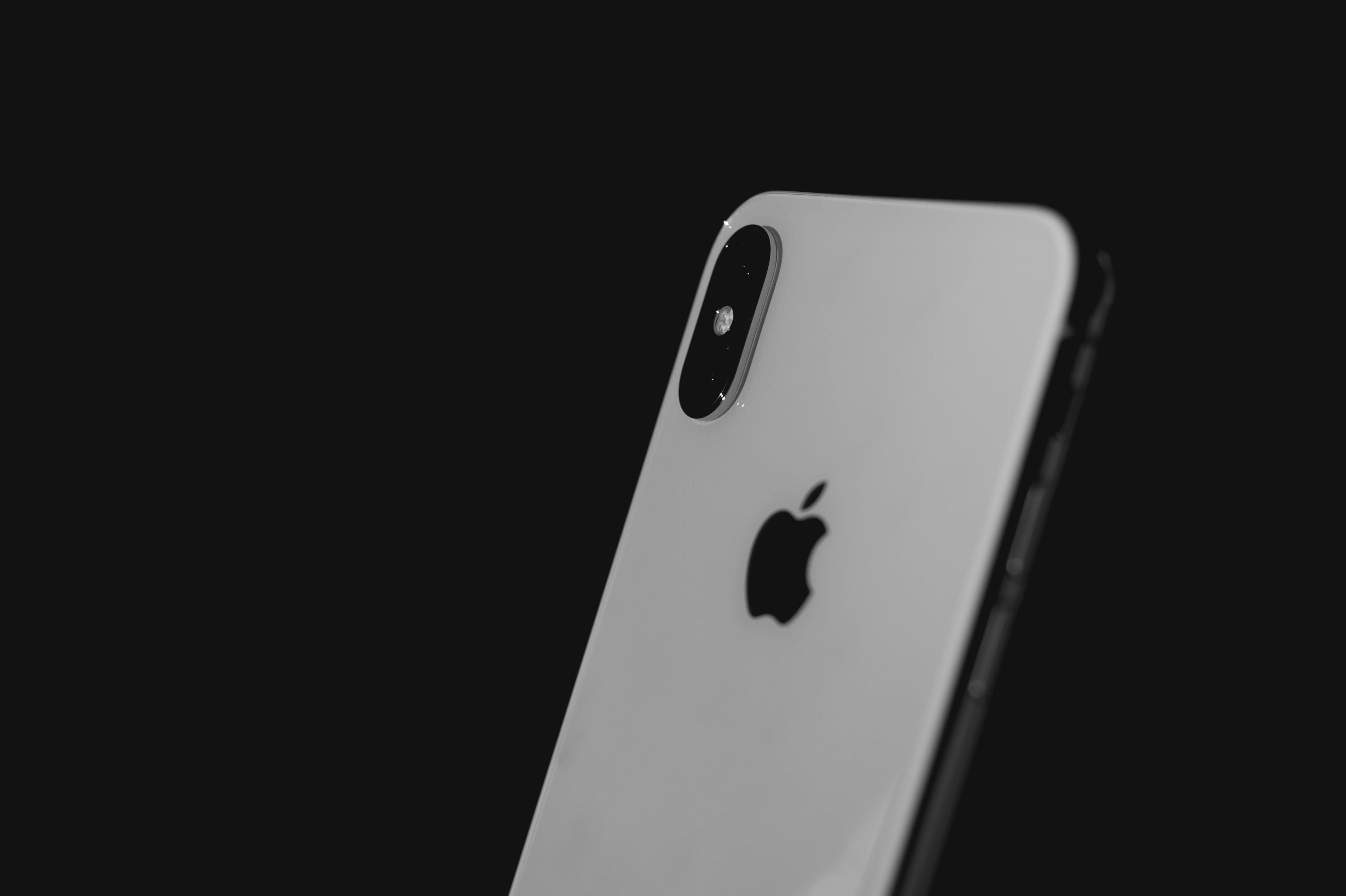 iPhone випробували в незвичних умовах: деталі iPhone випробували в незвичних умовах: деталі