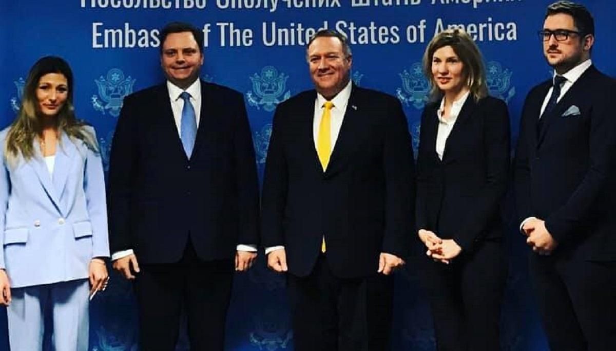 Кримські татари розповіли Майку Помпео про заплановану Ходу гідності до Криму Кримські татари розповіли Майку Помпео про заплановану Ходу гідності до Криму