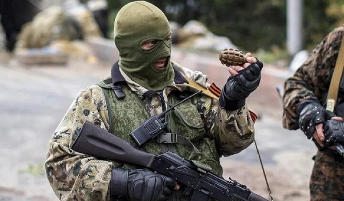 У квартирі бойовика, якого у грудні обміняли, знайшли цілий арсенал зброї: фото - 2 февраля 2020 - 24 Канал У квартирі бойовика, якого у грудні обміняли, знайшли цілий арсенал зброї: фото - 2 февраля 2020 - 24 Канал