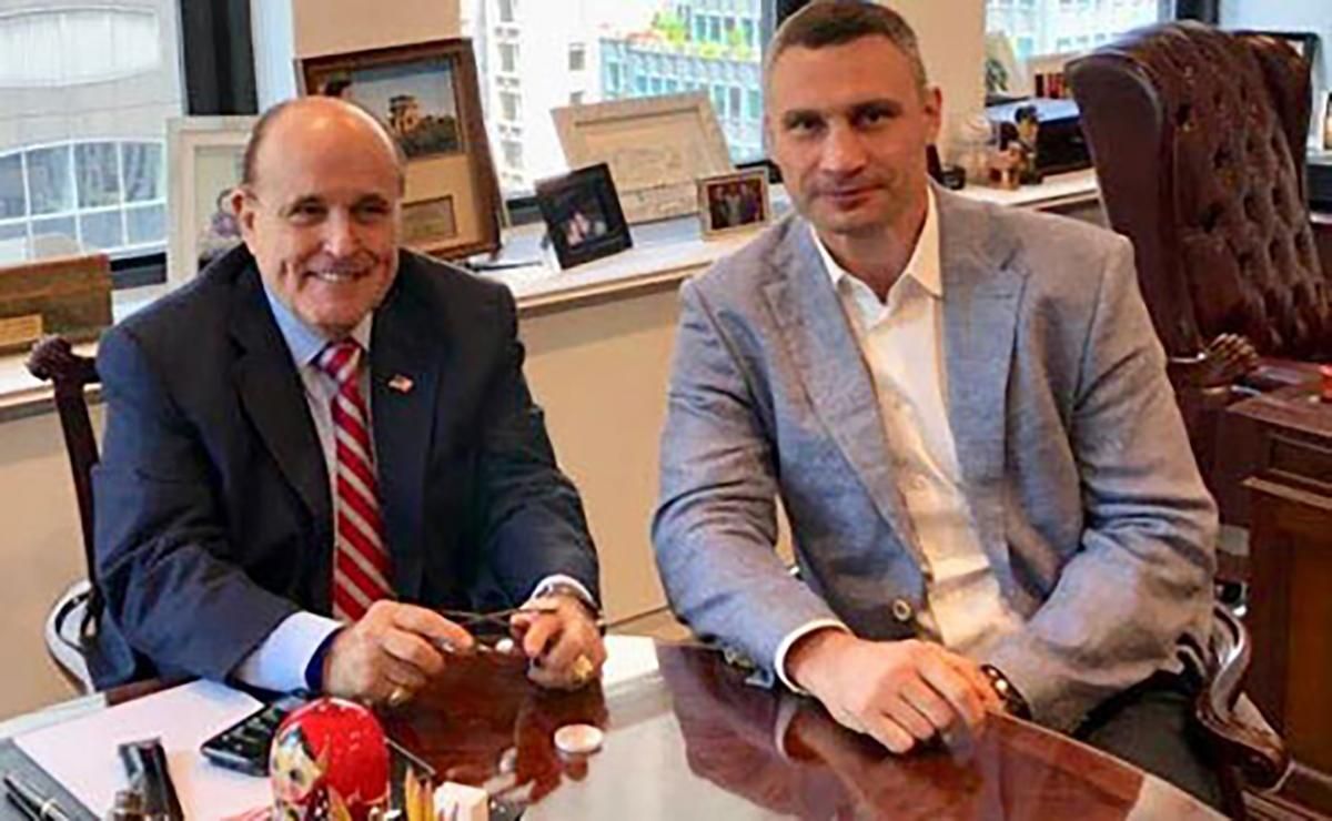 Адвокат Трампа Джулиани просил Ермака оставить Кличко на должности, – СМИ Адвокат Трампа Джулиани просил Ермака оставить Кличко на должности, – СМИ