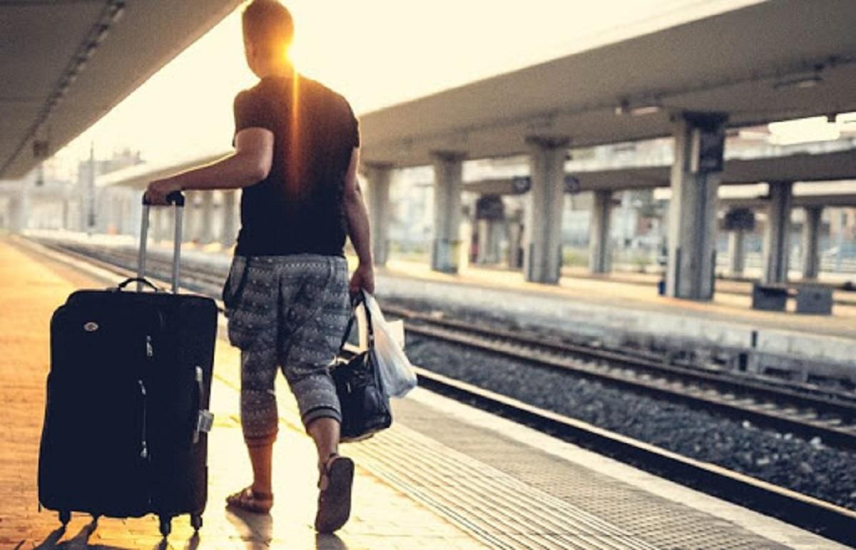 Укрзалізниця доставлятиме українцям багаж додому: що відомо Укрзалізниця доставлятиме українцям багаж додому: що відомо