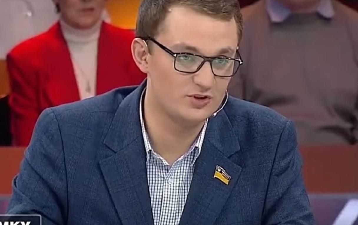 Скандал з Брагарем, собакою і комуналкою: як "Слуга народу" покарає депутата Скандал з Брагарем, собакою і комуналкою: як "Слуга народу" покарає депутата