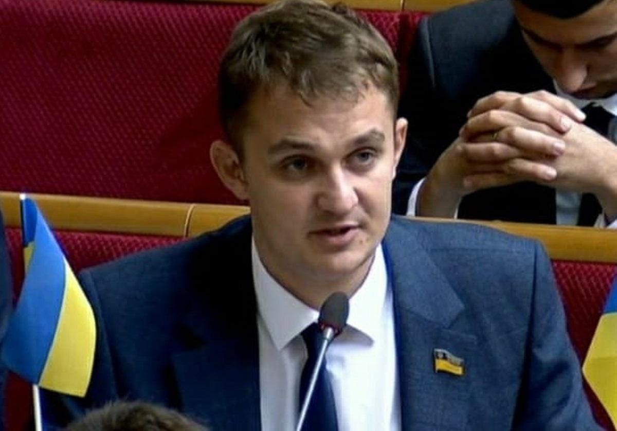 Скандал с Брагарем, собакой и коммуналкой: как "Слуга народа" накажет депутата Скандал с Брагарем, собакой и коммуналкой: как "Слуга народа" накажет депутата