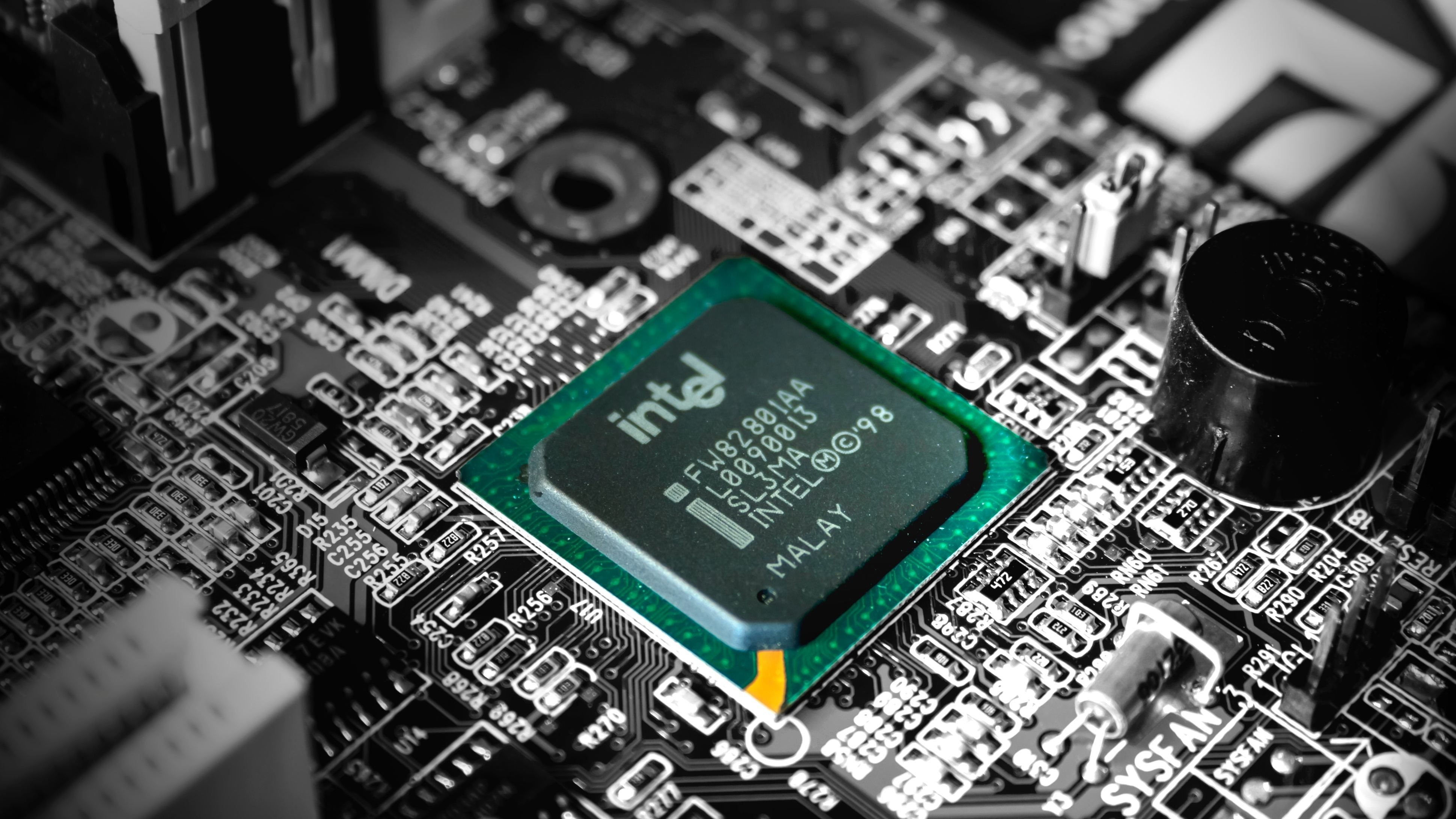 Характеристики топового процессора Intel Core i9-10900K засветились в сети