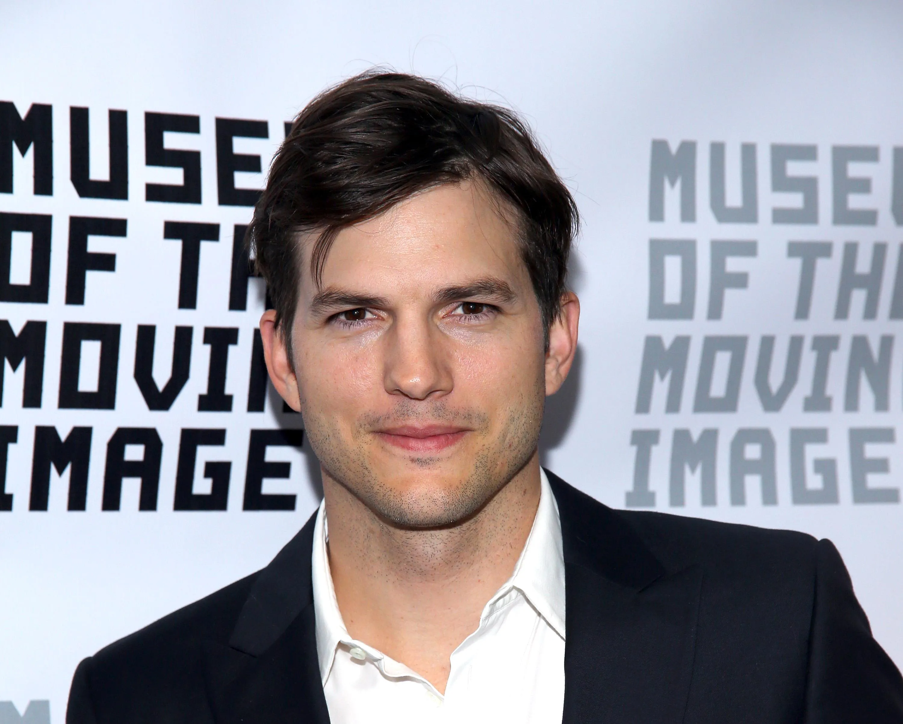 Ештон Кутчер Ештон Кутчер