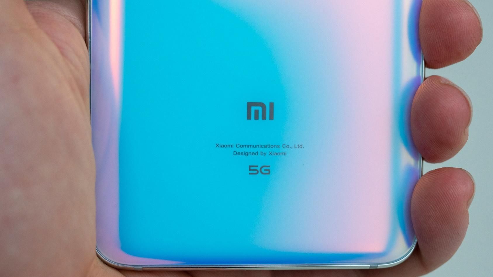 Xiaomi запропонувала цікаве розміщення основної камери: фото Xiaomi запропонувала цікаве розміщення основної камери: фото