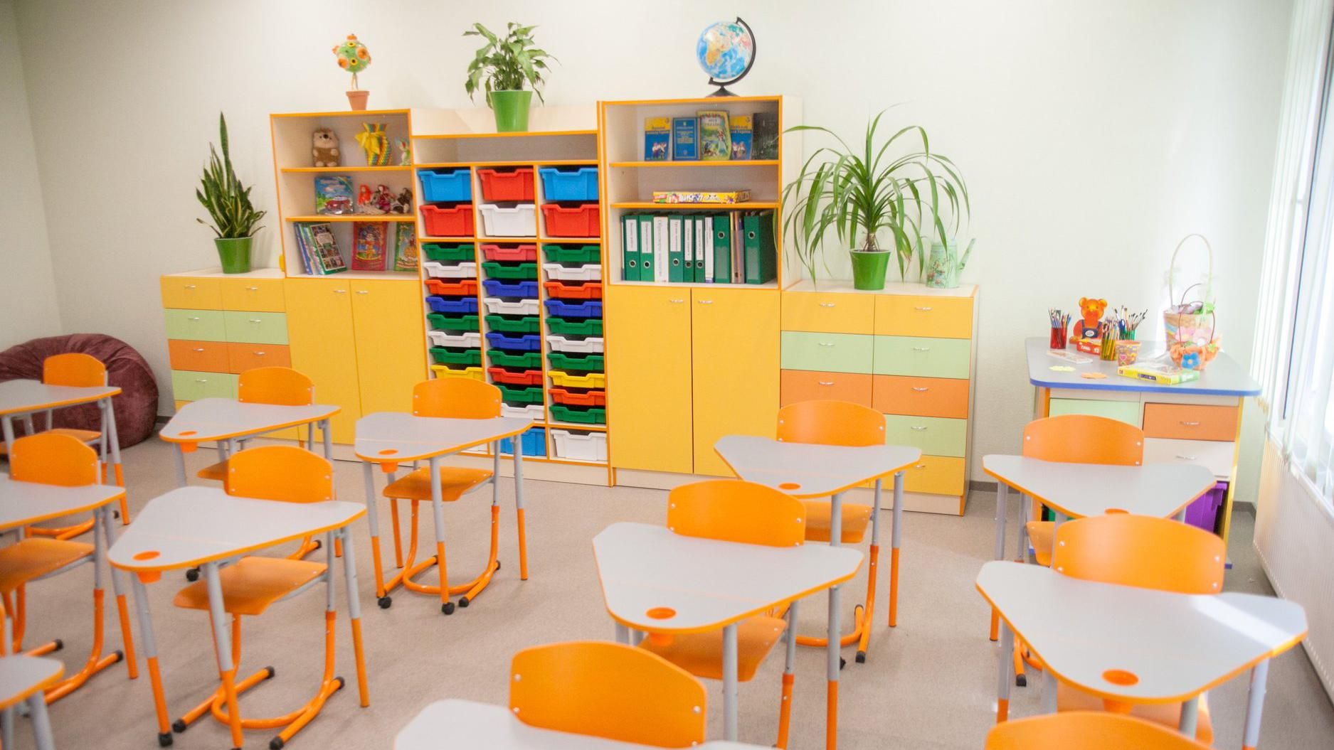 Наших детей в школах заставляют пользоваться некачественной мебелью, – глава счетной палаты