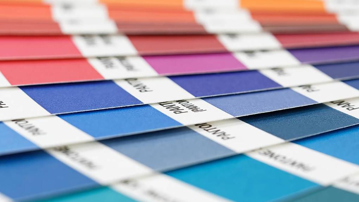 Институт цвета Pantone назвал главные цвета осени-зимы 2020