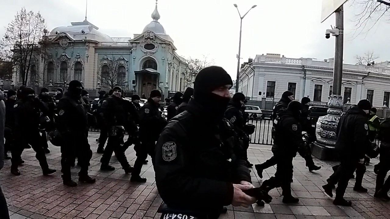 Мітинг в Києві під Верховною Радою 06.02.2020 – відео сутичок