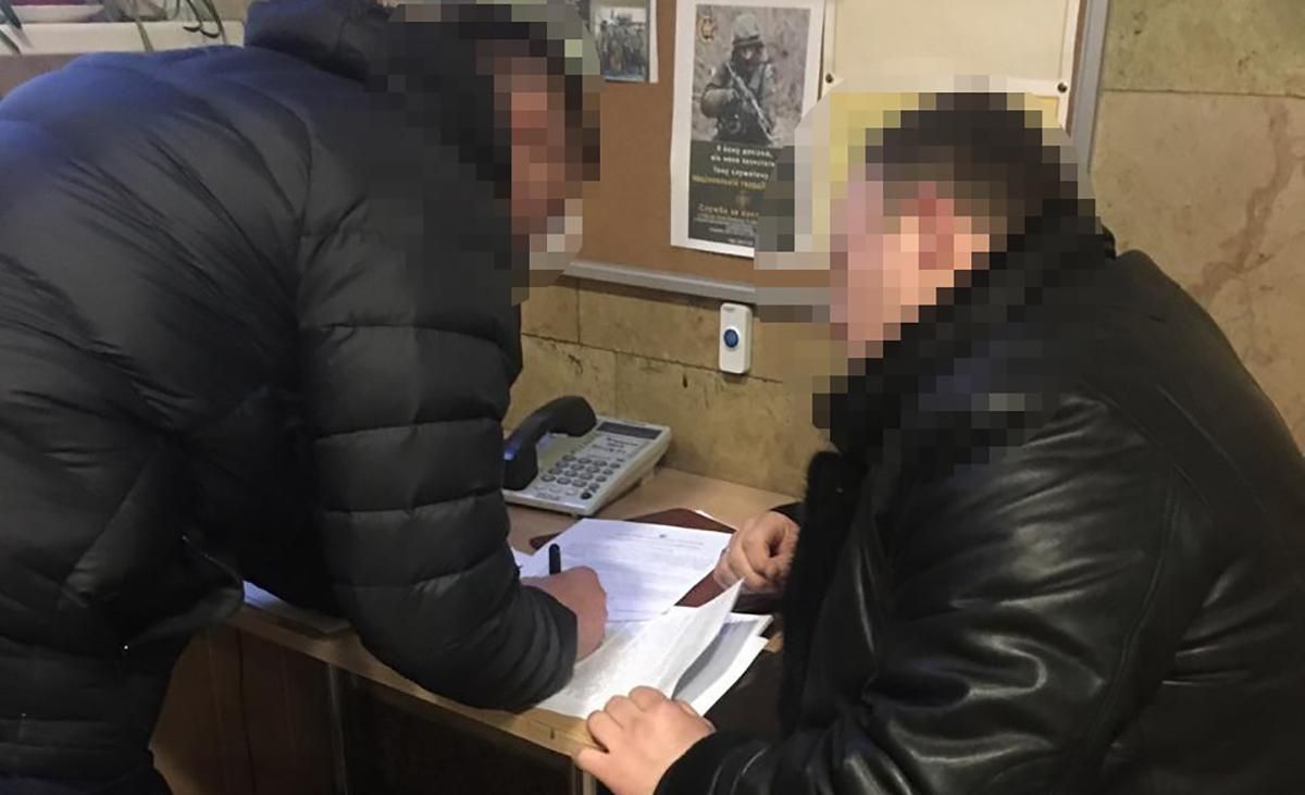 ДБР повідомило про підозру ексслідчому, який незаконно затримував активістів Євромайдану