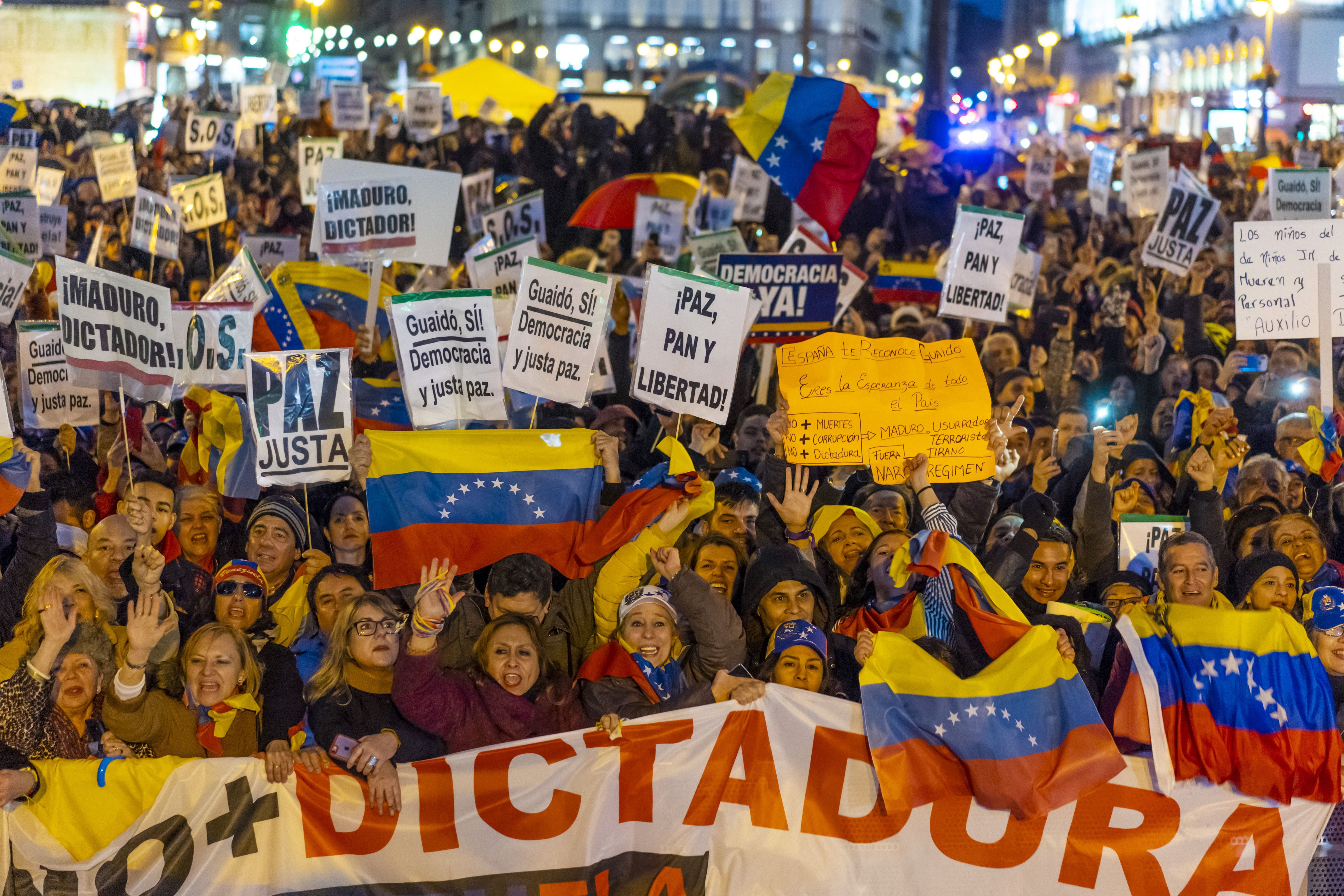 Акция протеста против Николаса Мадуро