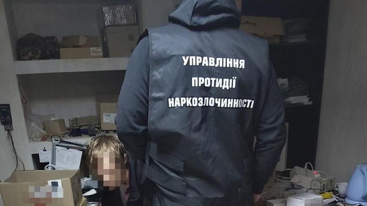 Поліція викрила контрабанду наркотиків в Україну: вилучено "товару" на 1,5 мільйона гривень 