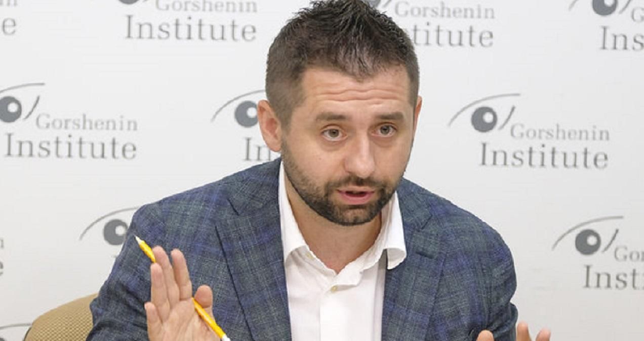 Арахамия рассказал, кто блокирует голосование о рынке земли Арахамия рассказал, кто блокирует голосование о рынке земли