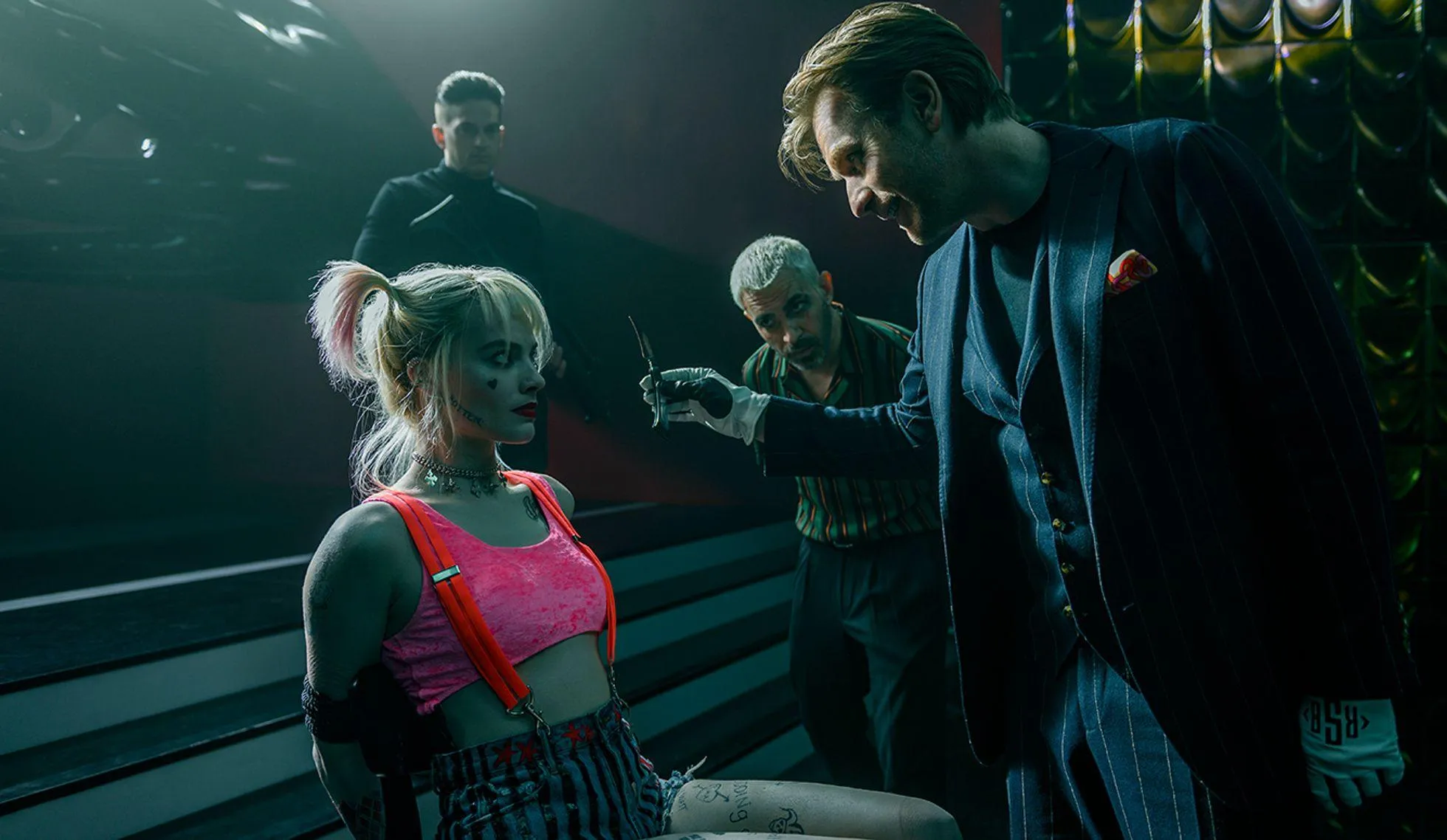 Хижі пташки (та фантастична Харлі Квін) Хижі пташки (та фантастична Харлі Квін)