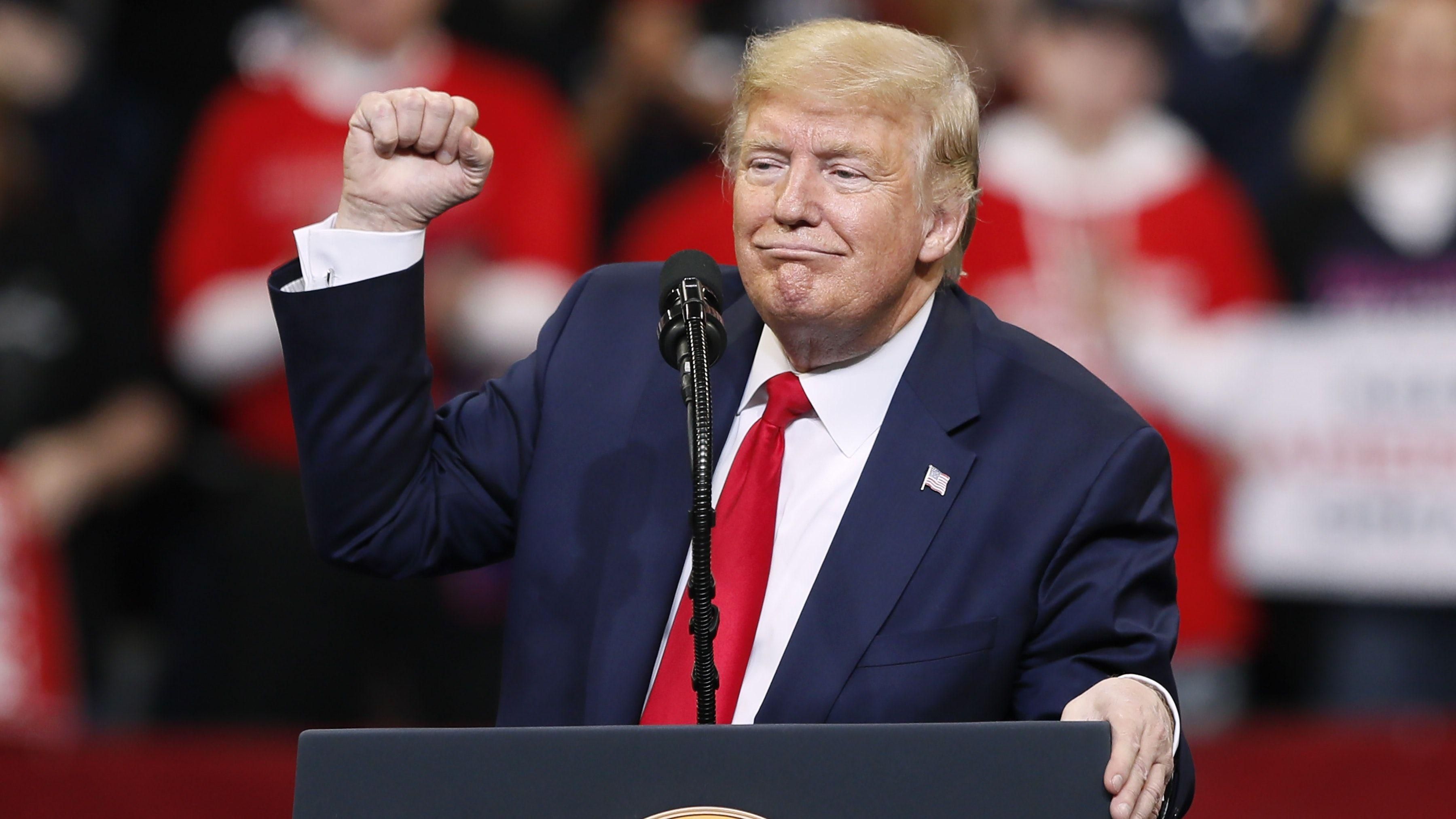 Трамп почав зачищати Білий дім від причетних до імпічменту Трамп почав зачищати Білий дім від причетних до імпічменту