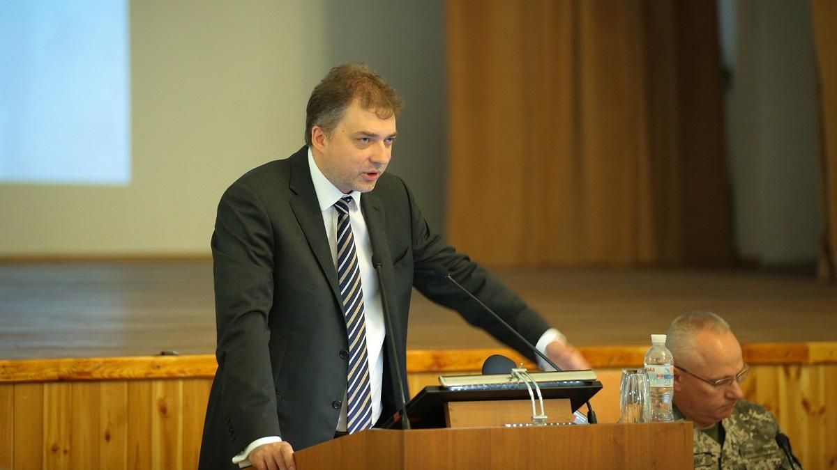 Загороднюк назвав ризики від розведення сил по всій лінії розмежування на Донбасі Загороднюк назвав ризики від розведення сил по всій лінії розмежування на Донбасі