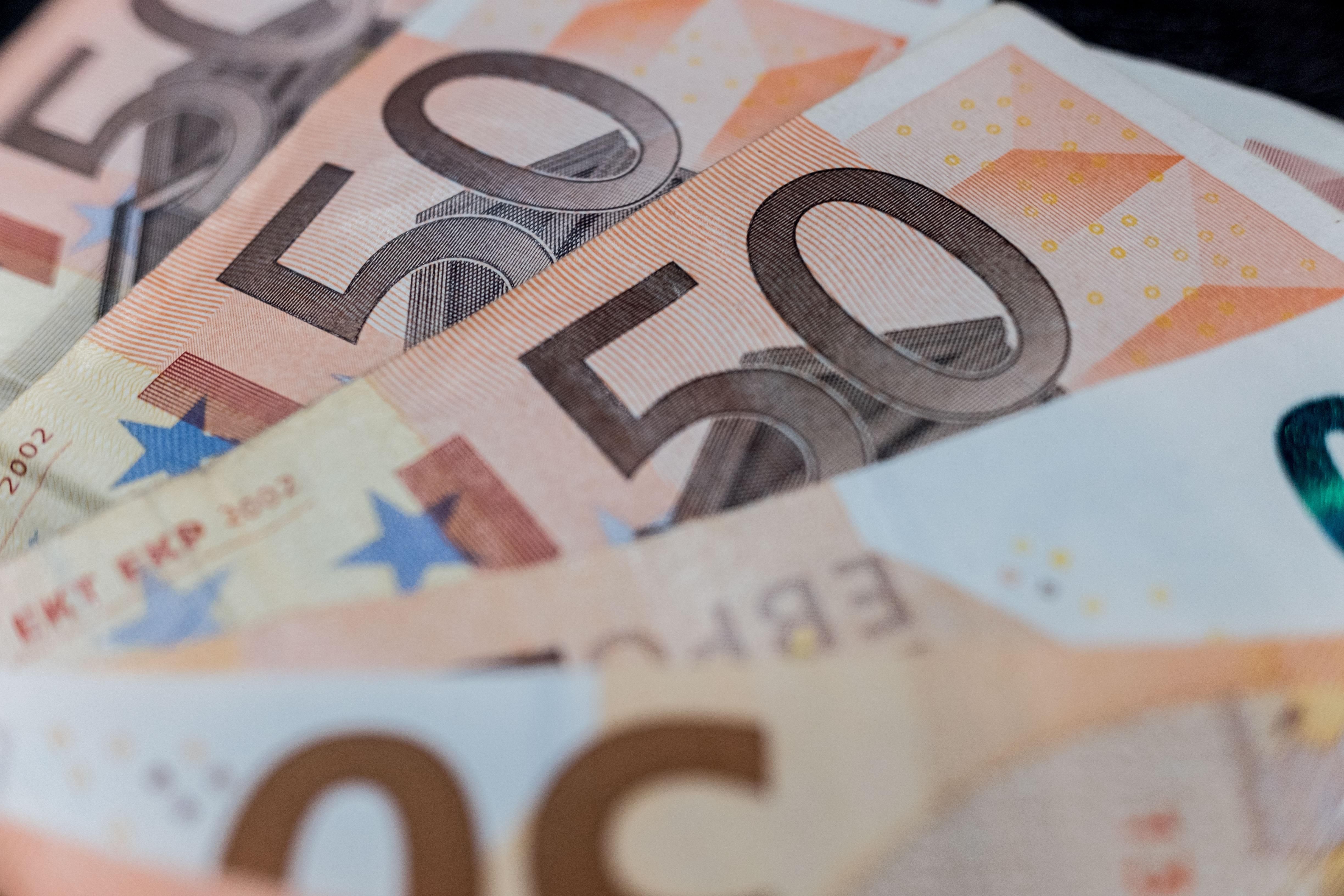 Курс доллара, евро – курс валют НБУ на 12 февраля 2020