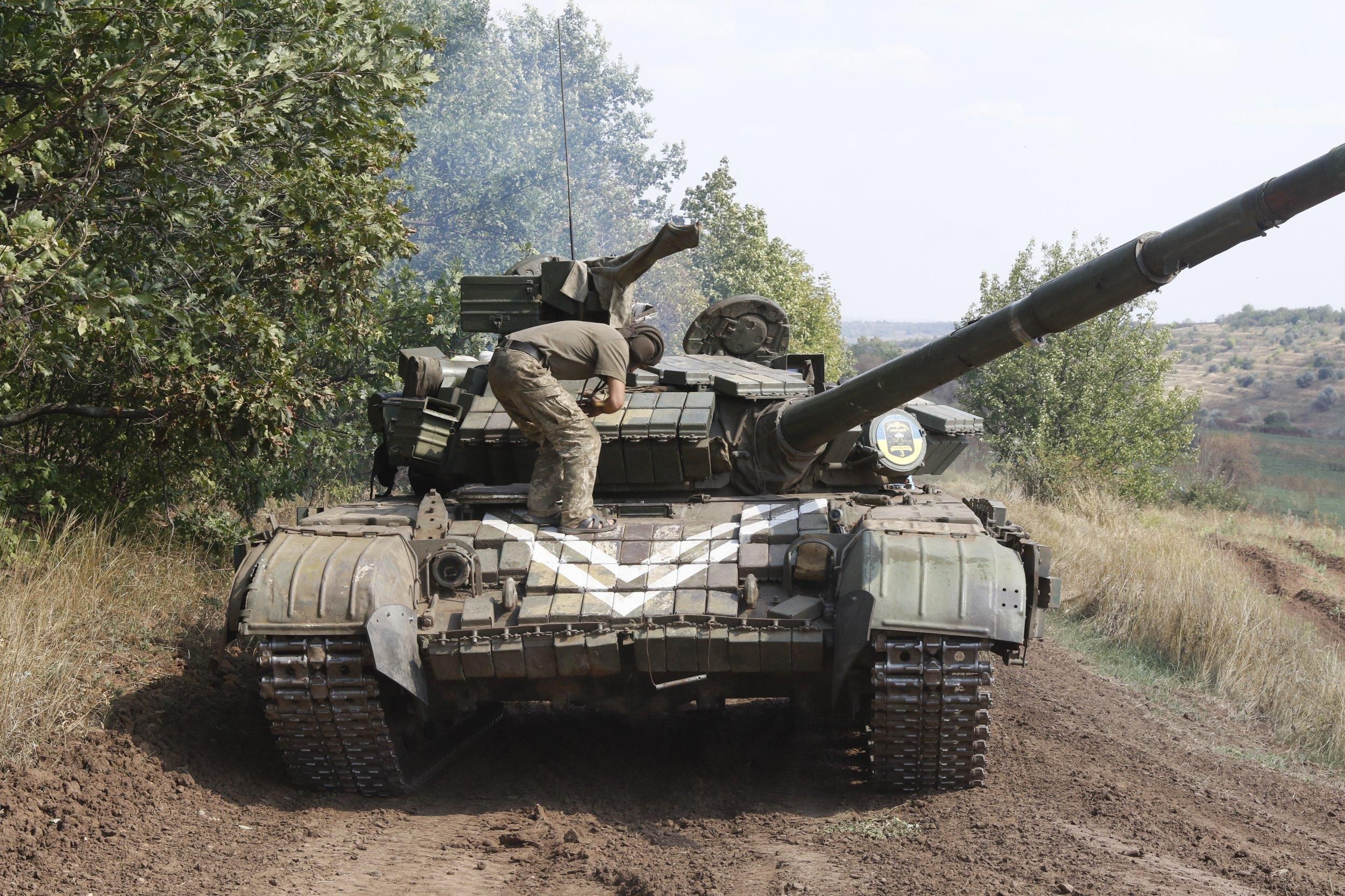 Сколько единиц украинской бронетехники уничтожил враг в первые годы войны: статистика