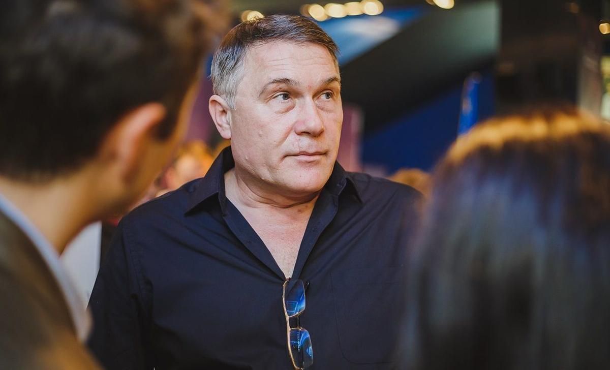 Режисер Слуги народу Кирющенко допомагає з телеканалом для ОРДЛО Режисер Слуги народу Кирющенко допомагає з телеканалом для ОРДЛО