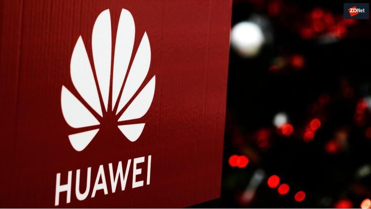 Huawei имеет "секретный" доступ к мобильным сетям в мире, – советник Трампа