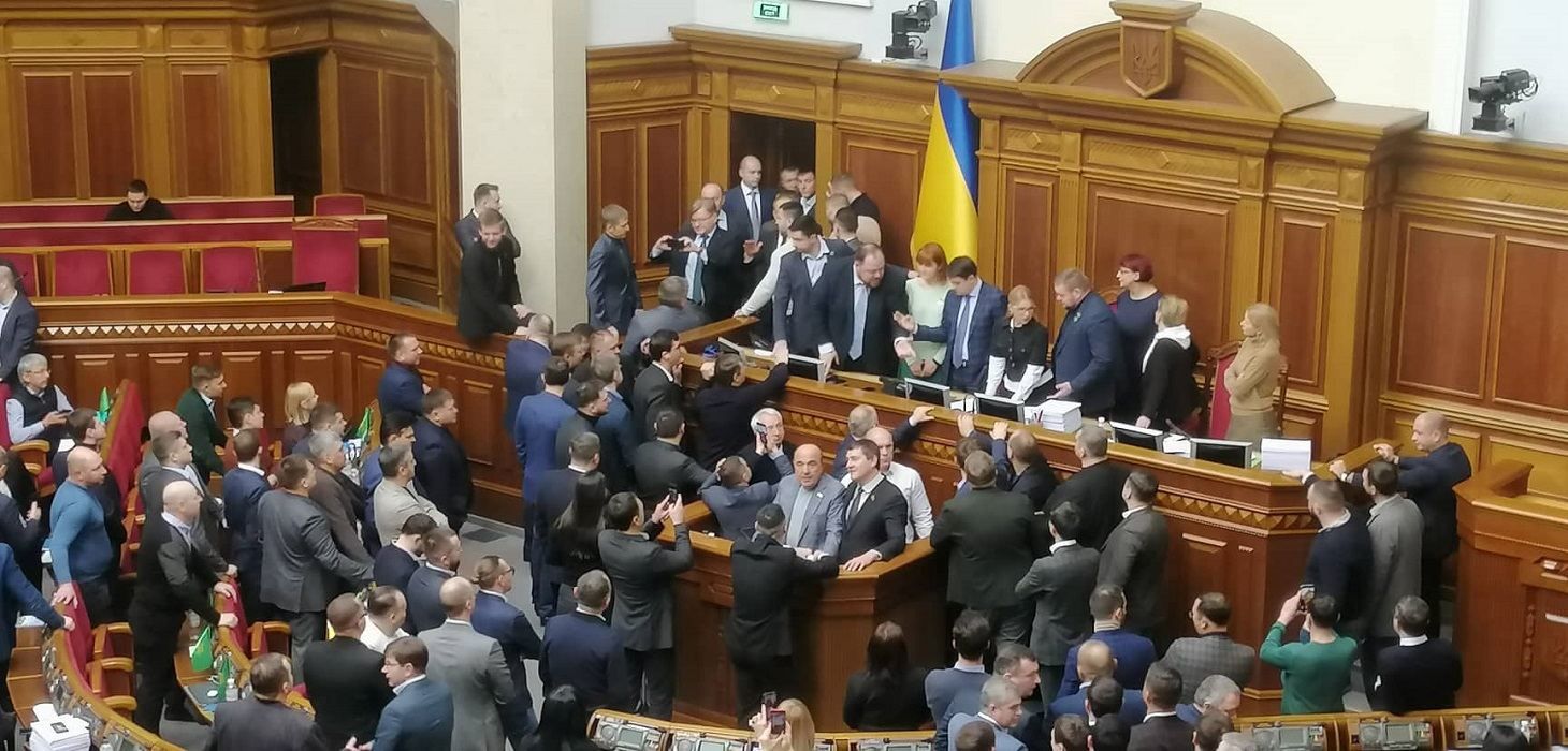 Сколько денег теряет Украина из-за популистов?