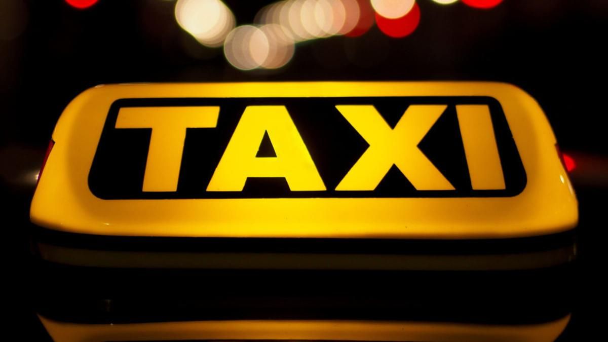 В Днепре таксист умер за рулем: в авто были пассажиры