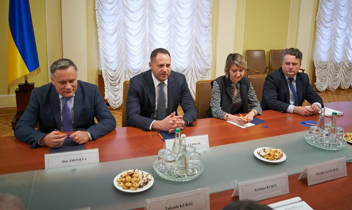 Єрмак зустрівся з дипломатами "Великої сімки": які важливі теми обговорили Єрмак зустрівся з дипломатами "Великої сімки": які важливі теми обговорили