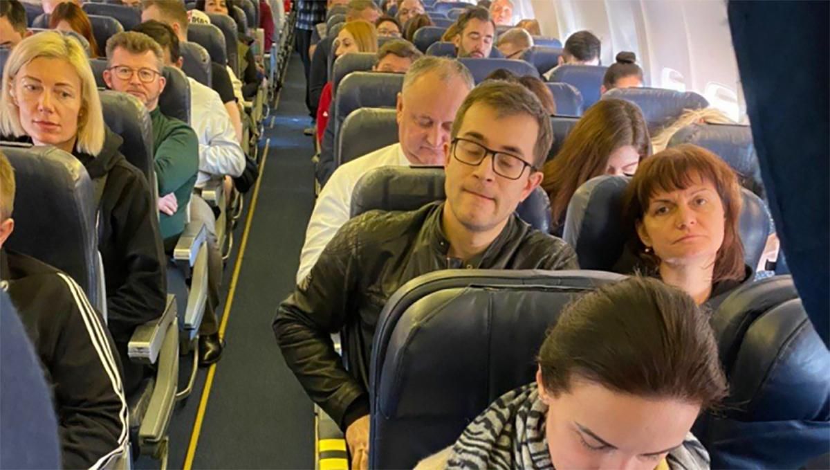 Мюнхенская конференция: Додон полетел обычным рейсом с украинской делегацией