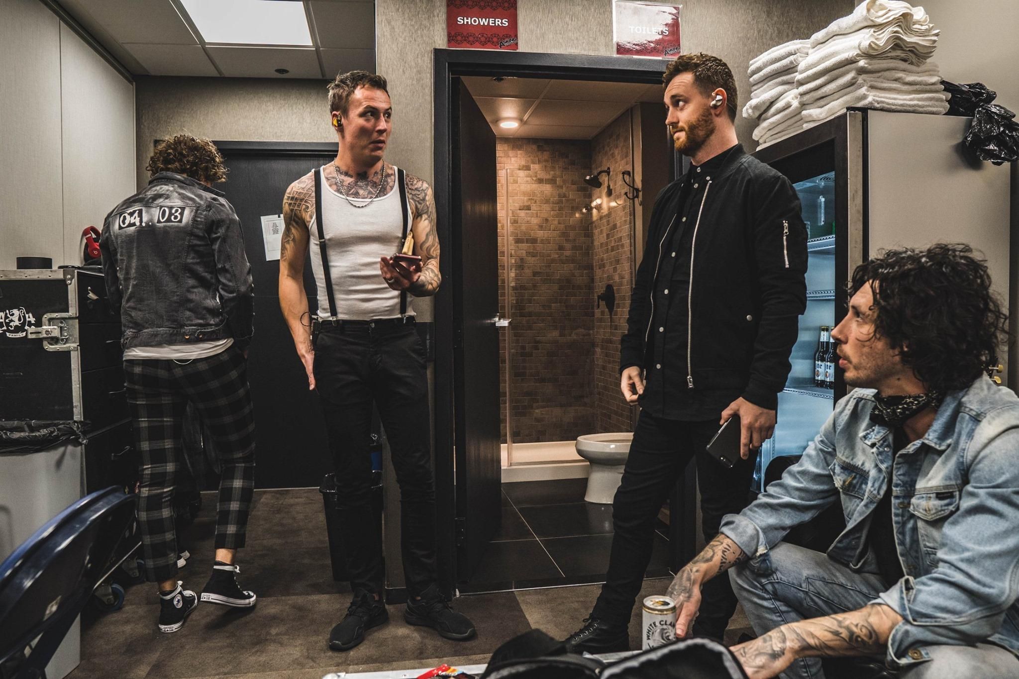 Концерт Asking Alexandria у Києві перенесли – відео, подробиці