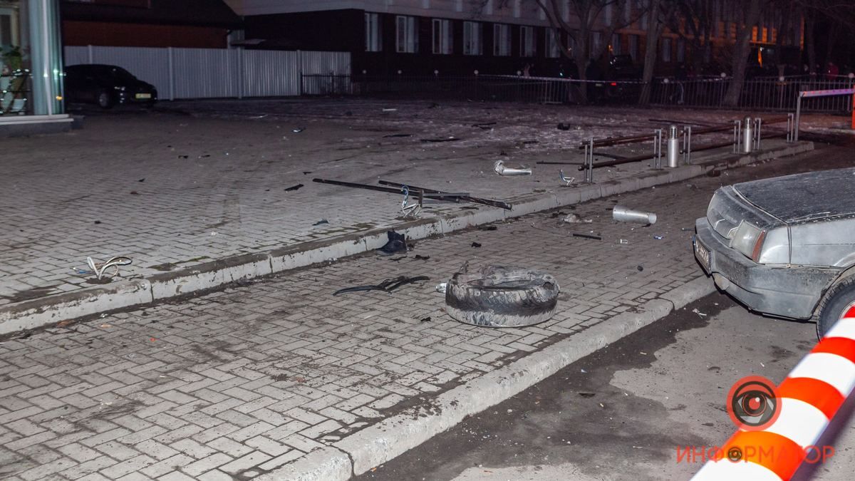 Авто під час втечі від поліції збило цілу родину в Дніпрі: є загиблий, постраждала дитина  