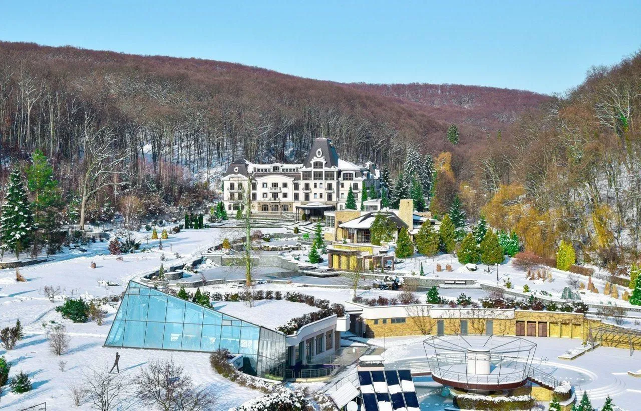 періс гілтон деревенівська купіль періс гілтон деревенівська купіль