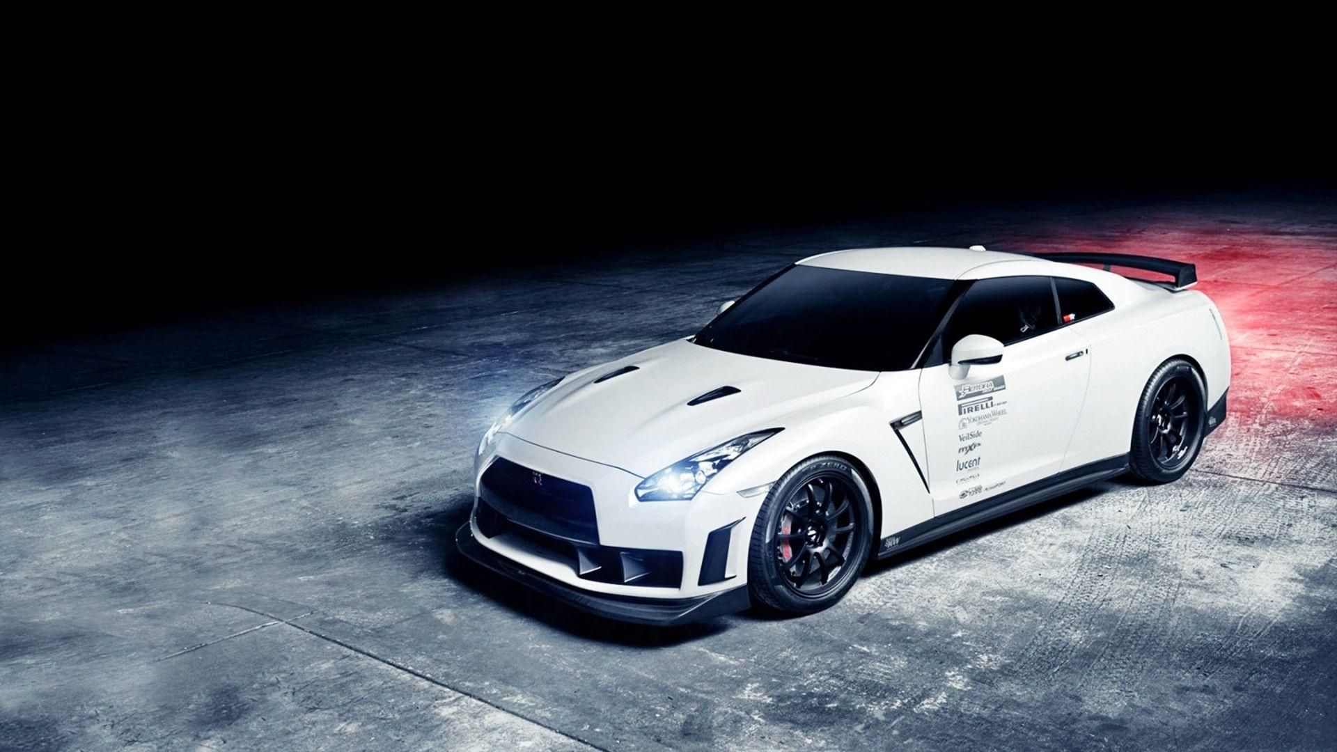 Спорткар Nissan GT-R превратили в "камеру на колесах": видео Спорткар Nissan GT-R превратили в "камеру на колесах": видео