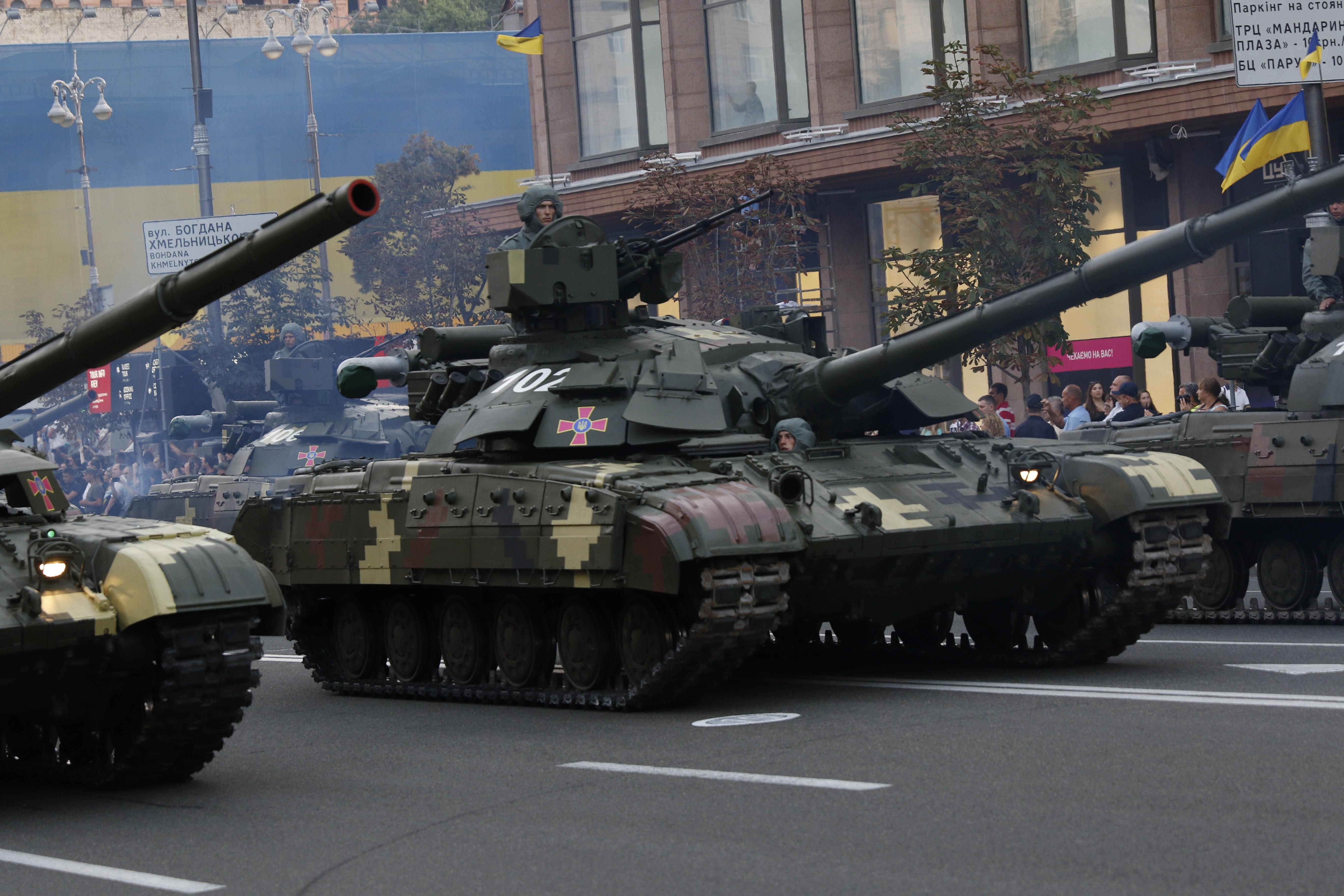 Зеленський ввів у дію рішення РНБО про оборонне замовлення на 2020 – 2022 роки Зеленський ввів у дію рішення РНБО про оборонне замовлення на 2020 – 2022 роки