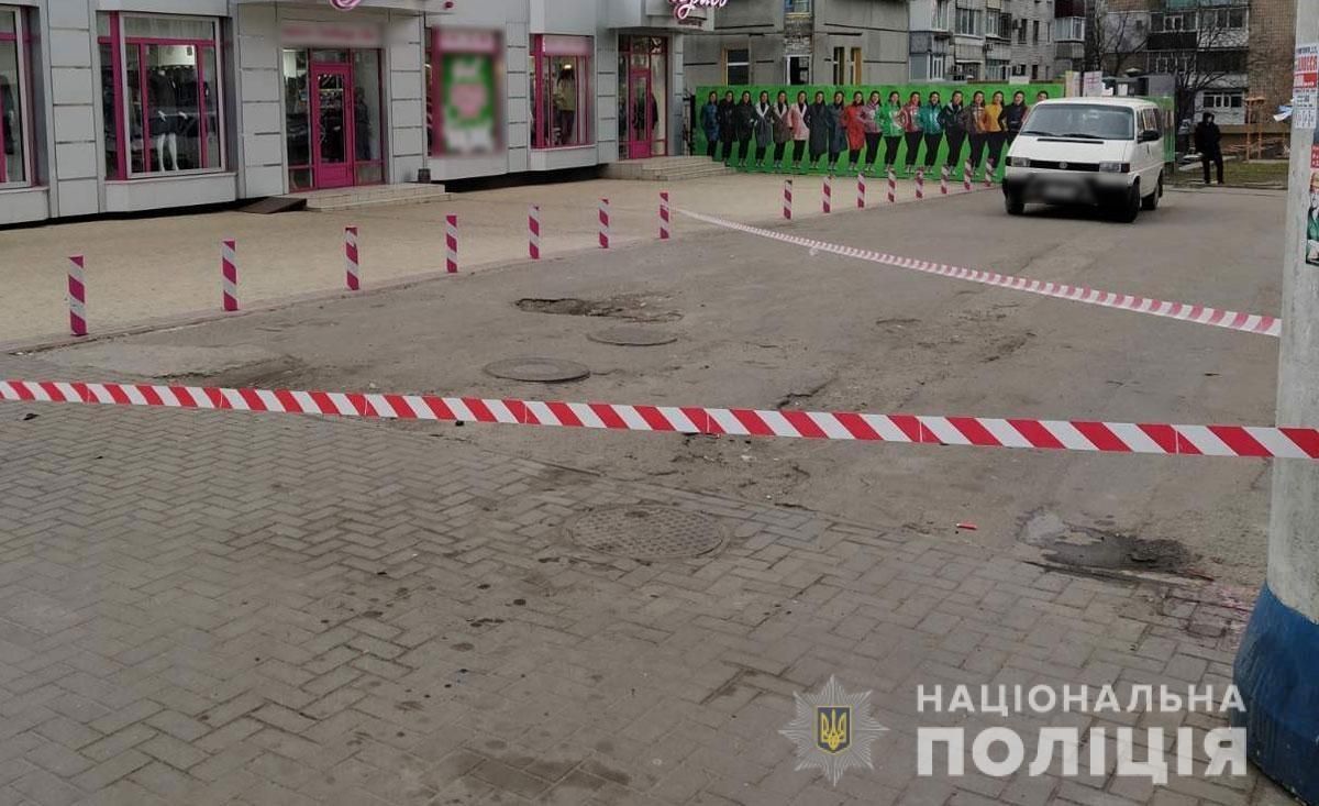 На Полтавщині посеред вулиці застрелили чоловіка: фото і відео