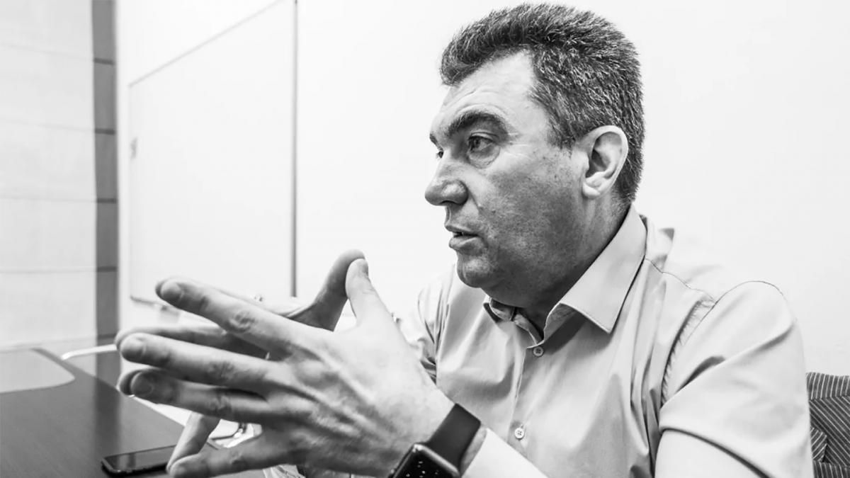 Бої під Золотим, відставка Суркова і річниця Майдану – події одного ланцюга, – Данілов Бої під Золотим, відставка Суркова і річниця Майдану – події одного ланцюга, – Данілов